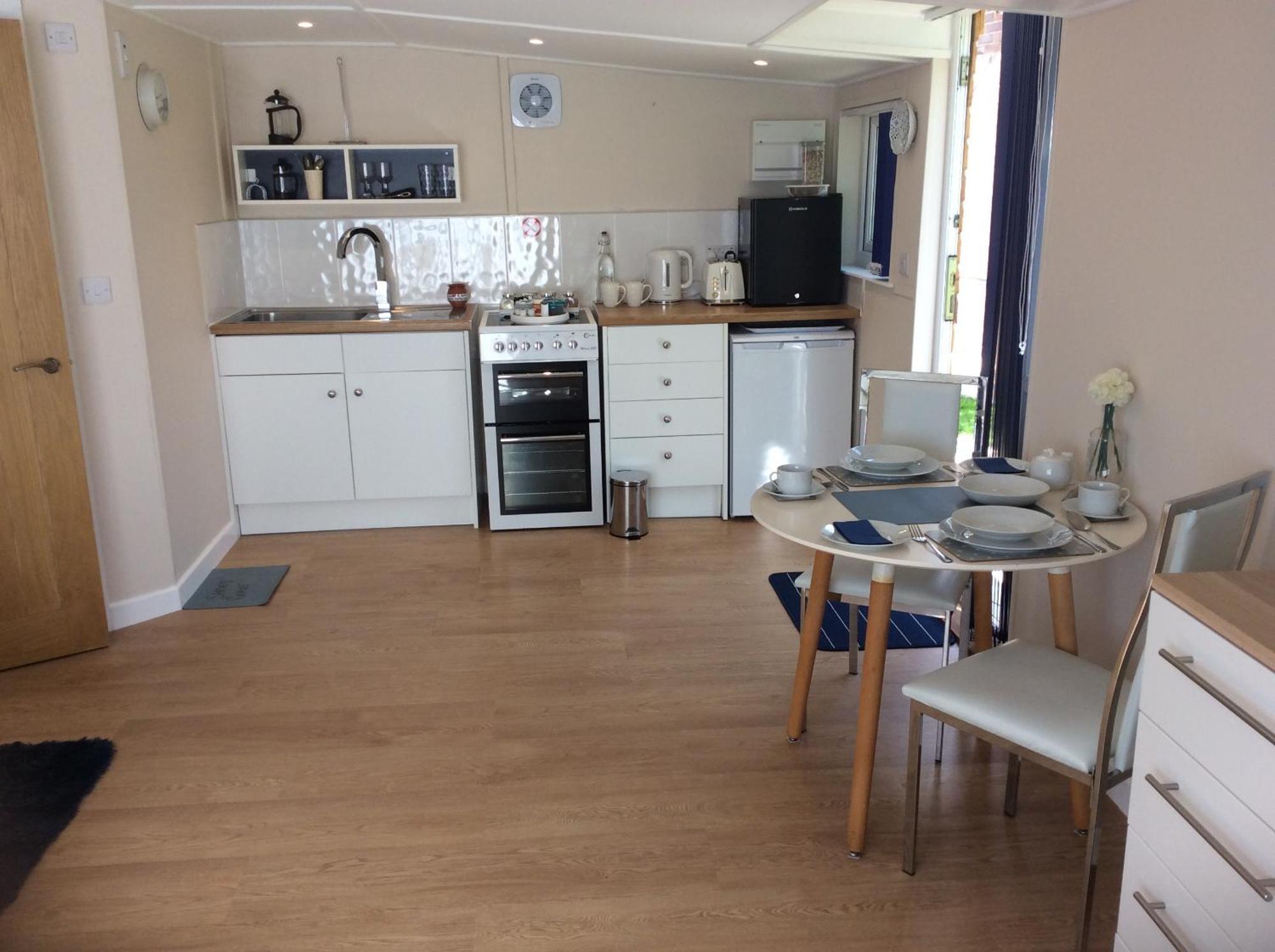 Old Ningwood Station Bed & Breakfast, Ningwood, Isle Of Wight Po41 0Tg Brook  Ngoại thất bức ảnh